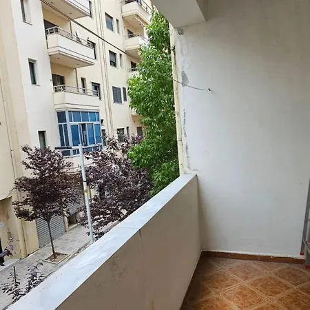 Centre By Office Apartment