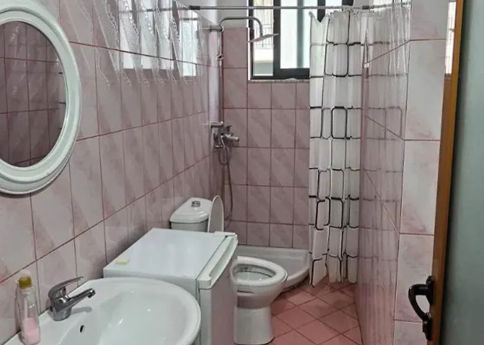 Centre By Office Apartment Vlorë